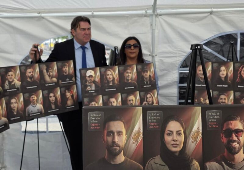 Image for the Tweet beginning: Aux côtés de nos amis